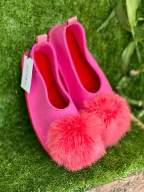 CORAL pom pom kids slippers