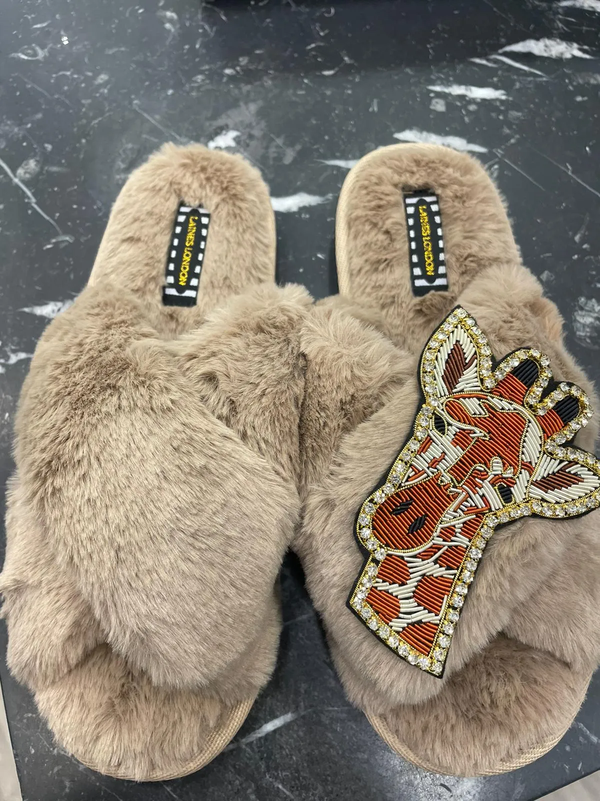 Laines London Camel Giraffe Slippers