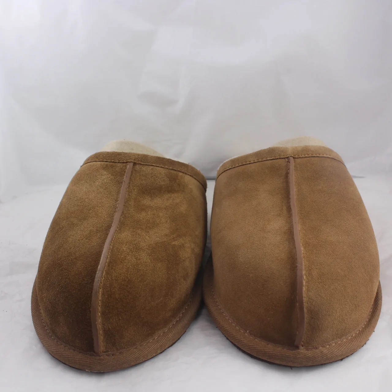 Mens UGG Scuff Slipper Chestnut Suede New